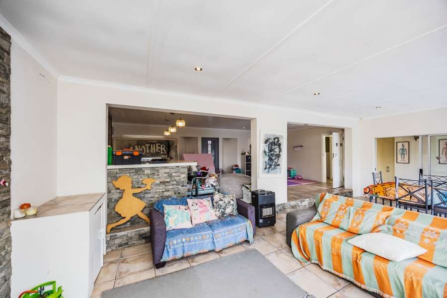 4 Bedroom Property for Sale in Beacon Bay Eastern Cape